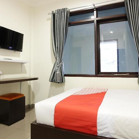Oyo 202 Kuwera Inn Bandung Exteriör bild