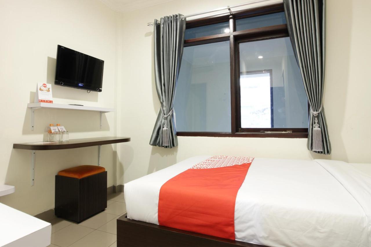 Oyo 202 Kuwera Inn Bandung Exteriör bild
