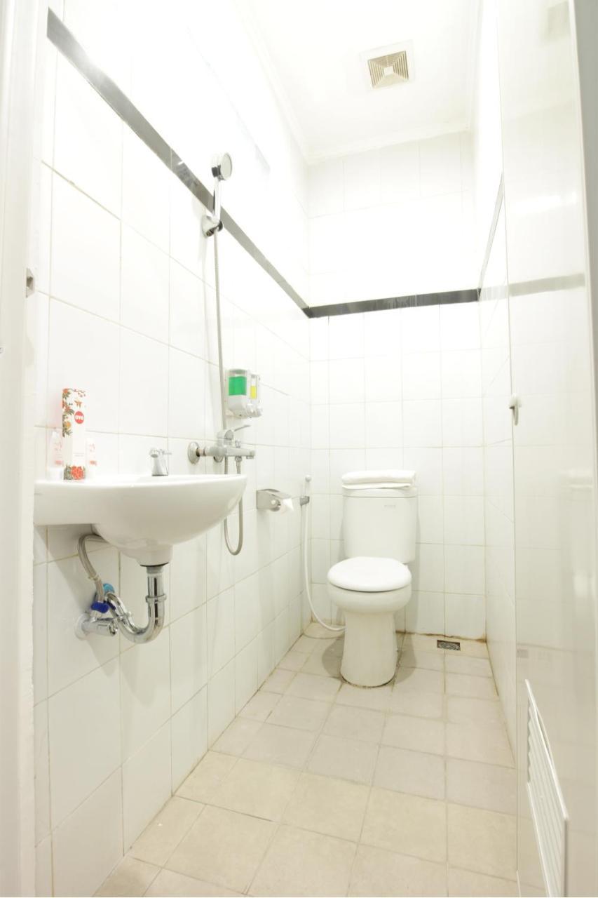 Oyo 202 Kuwera Inn Bandung Exteriör bild