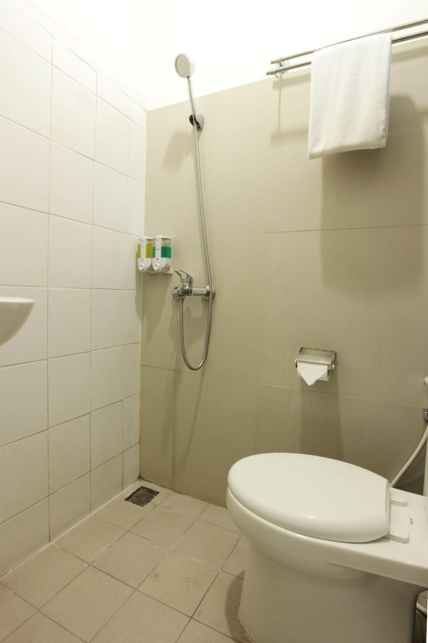 Oyo 202 Kuwera Inn Bandung Exteriör bild